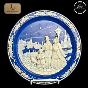 Incolay Studios "Evening Carolers" Vintage 3D Collectors Plate
